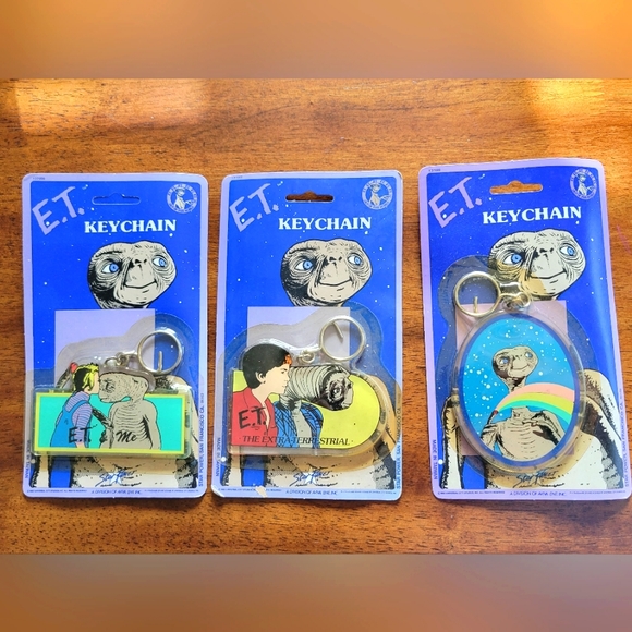 Vintage and Hallmark ET Set - Picture 2 of 9